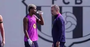 هانسي فليك يضع لامين يامال فوق الجميع ويتخذ قرارًا مفاجئ داخل برشلونة!