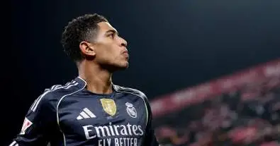 مستقبل بيلينجهام في ريال مدريد على المحك.. عرض قياسي يهدد بقاء النجم الإنجليزي!