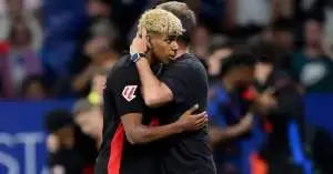 قرار ناري من هانسي فليك بعد السقوط أمام جيرونا يهز غرفة الملابس ويضع لامين يامال تحت المجهر!