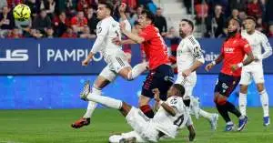 صدمة جديدة في ريال مدريد… خطأ قاتل يهدد مستقبل نجم وسط الفريق ويزيد التكهنات حول رحيله!