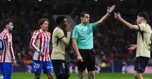 صدمة مدوية في كامب نو.. قرار رسمي يُربك حسابات برشلونة قبل موقعة الكأس أمام أتلتيكو مدريد