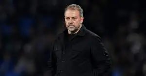 عاجل داخل برشلونة: فليك يحسم الجدل ويُحدد 3 لاعبين فقط “غير قابلين للمساس”.. وبقية النجوم على طاولة العروض!