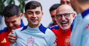 بيدري يضغط على لويس دي لا فوينتي لضم نجم برشلونة إلى قائمة إسبانيا في كأس العالم!