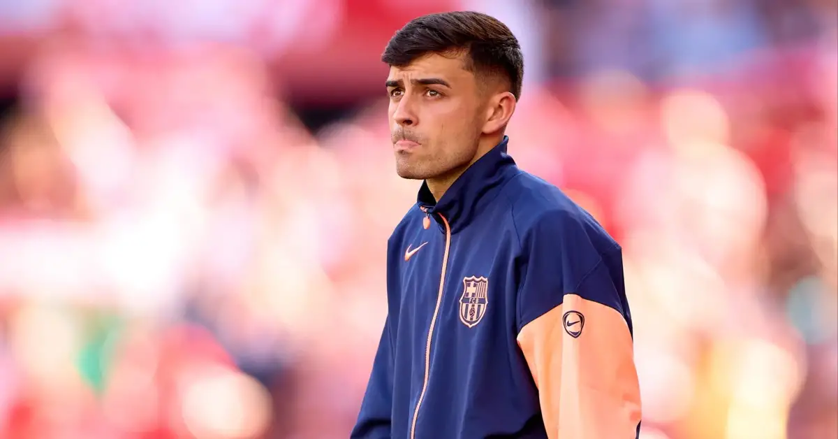 بيدري يقلب غرفة ملابس برشلونة رأسًا على عقب ويضغط على هانسي فليك لتثبيت نجم الفريق في التشكيلة الأساسية!