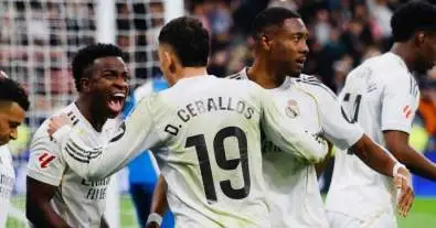 فابريزيو رومانو يؤكد: أحد أعمدة ريال مدريد خارج الفريق بعد هذا الموسم