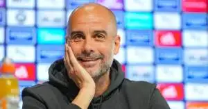 غوارديولا يفاجئ فليك ويعرض عليه مهاجمًا عالميًا جاهزًا لقلب موازين برشلونة!