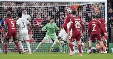 حلم الطفولة يقترب من البرنابيو… نجم ليفربول يضع ريال مدريد على رأس أولوياته!