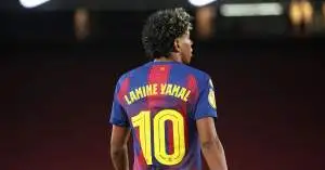 حسرة برشلونة بعد الريمونتادا الضائعة.. لامين يامال ينتقد زميله ويطالب بمهاجم من الطراز الرفيع