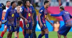 مفاجأة مدوية داخل برشلونة.. فليك يفكر في “خطة صادمة” لحل أزمة الهجوم!