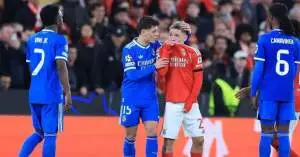 قرار عاجل يهز أوروبا.. يويفا يفجّر مفاجأة مدوية بعقوبات قاسية علي بنفيكا بعد الواقعة العنصرية ضد فينيسيوس!