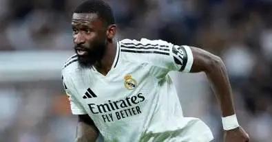 قرار مفاجئ يخص روديغر يثير جدلًا كبيرًا داخل ريال مدريد قبل الميركاتو