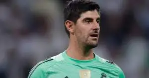 صدمة في ريال مدريد قبل موقعة الأبطال.. غموض حول جاهزية كورتوا لمواجهة بايرن ميونخ!