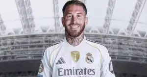 إعجاب واحد يشعل مدريد.. هل يلمّح سيرجيو راموس إلى عودة أسطورية لريال مدريد؟