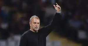 انقلاب مفاجئ داخل برشلونة… فليك يُغلق الباب أمام صفقة كبرى ويُحوّل نجم الفريق إلى لاعب “لا يُمس”!