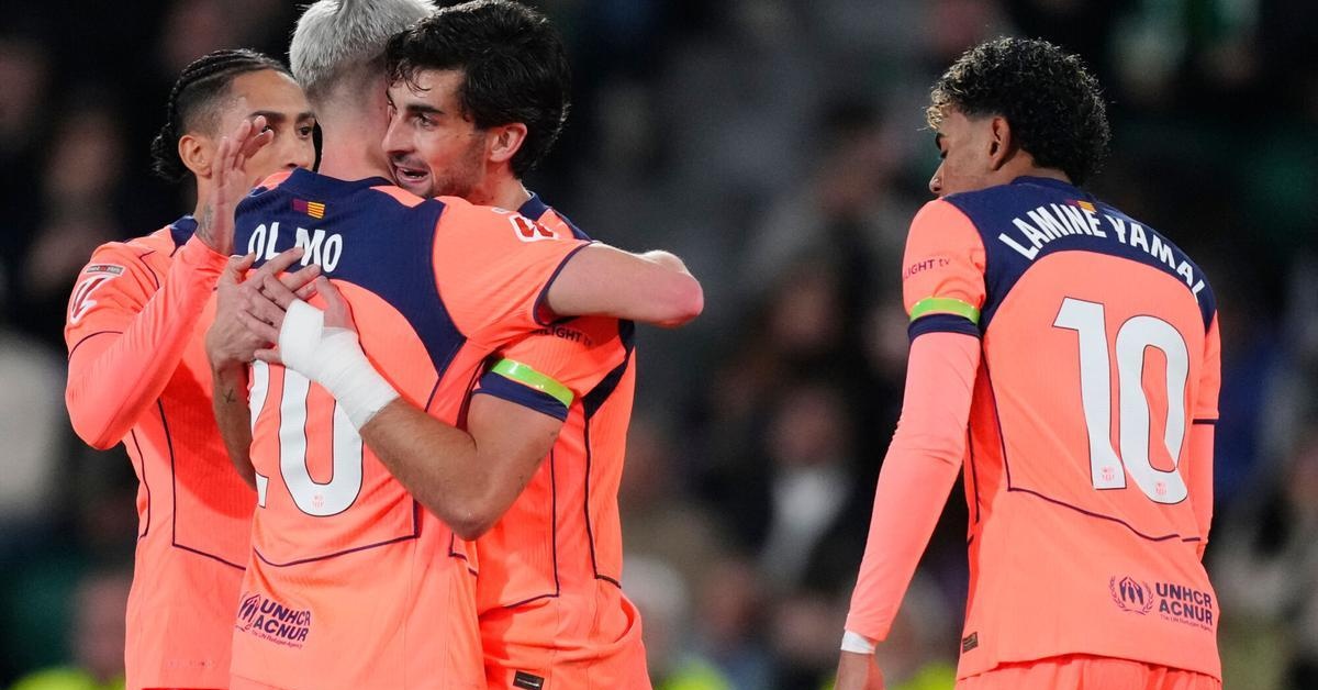 صفقة غير متوقعة.. برشلونة يتحرك سرًا لإعادة نجمه السابق في خطوة تهز الجماهير!