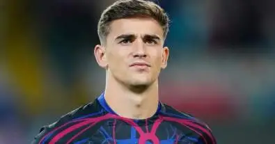 جدل داخل برشلونة.. قرار فليك يهدد مستقبل غافي الدولي مع منتخب إسبانيا قبل كأس العالم!