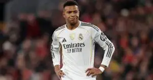 مبابي يرفض خيار بيريز ويُشعل صراع المدرب القادم في ريال مدريد!