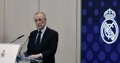 مفاجأة مدوية في ريال مدريد.. اسم عربي يقترب من تدريب الفريق ويتفوق على مورينيو وكلوب!
