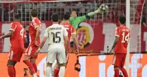 ريال مدريد يودّع دوري الأبطال بعد خسارة مثيرة أمام بايرن ميونخ… وقرار صادم بشأن اللاعب الكارثي!