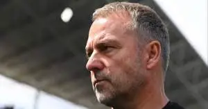 رغم الاقتراب من حسم الليغا.. فليك يُفجّر مفاجأة صادمة داخل برشلونة ويطلب رحيل نجم أساسي!