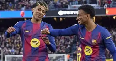 رغم الفوز على سيلتا فيغو… برشلونة يتلقى ضربتين موجعتين تهددان حلم الحسم المبكر لليغا!