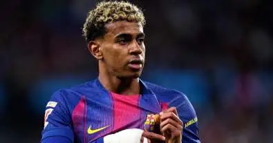 رسالة تاريخية من يامال تهز برشلونة بعد الإقصاء الأوروبي!