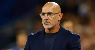صدمة في قائمة إسبانيا قبل كأس العالم.. دي لا فوينتي يحسم قرارًا قاسيًا ويستبعد نجم برشلونة من الحسابات!