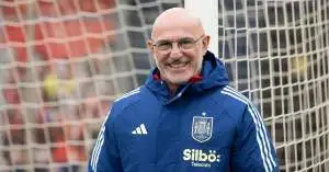 صدمة في قائمة إسبانيا.. قرار مفاجئ من دي لا فوينتي يُطيح بنجم برشلونة رغم موسمه الخرافي!