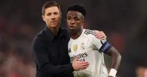 فينيسيوس يفجرها قبل قمة بايرن ميونخ ويكشف سر تجاهله لـ تشابي ألونسو