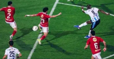زلزال داخل الأهلي بعد السقوط أمام بيراميدز… مشادة نارية بين نجمي الفريق وتحقيق عاجل يهدد الاستقرار!