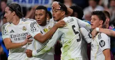 زلزال في ريال مدريد قبل الموسم الجديد: ثلاثة لاعبين على طريق الرحيل في حال الخروج من دوري الأبطال ضد بايرن!
