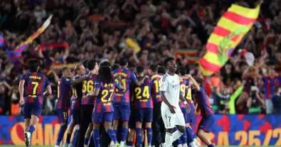 ريال مدريد يبدأ ثورة صيفية كبرى.. أسماء كبيرة على قائمة الرحيل ومفاجآت مدوية في مشروع الموسم الجديد!