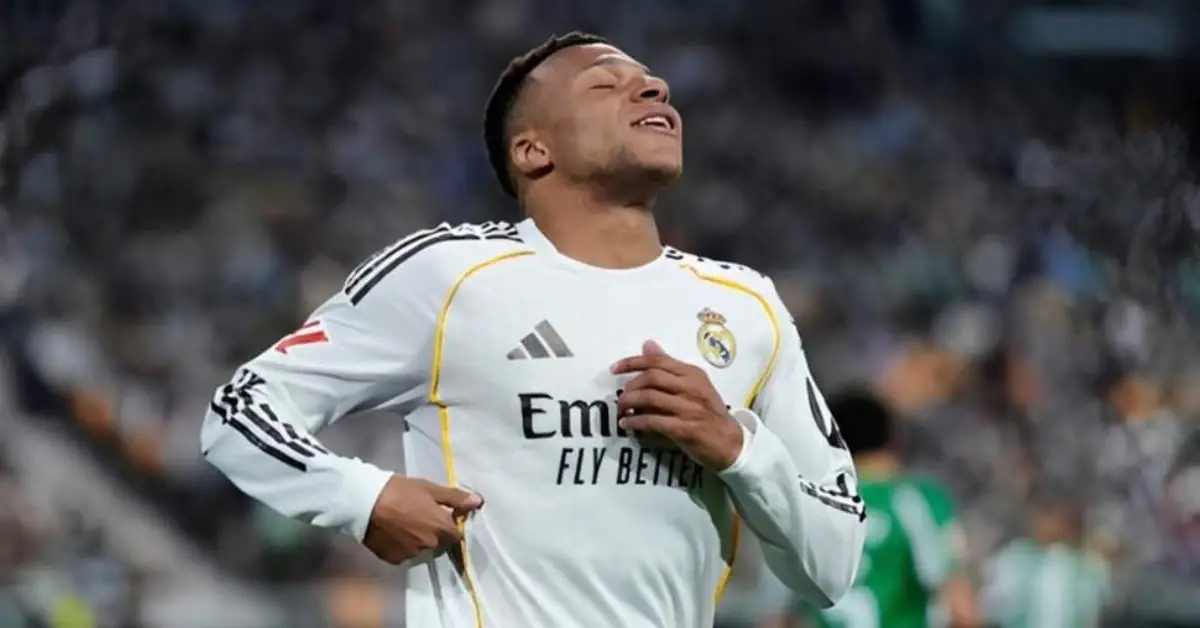 صدمة تهز برشلونة قبل الكلاسيكو.. ريال مدريد يفاجئ الجميع بقرار حاسم بشأن مبابي والجماهير تشعل الأجواء برد فعل غير متوقع!