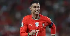 كريستيانو رونالدو يتدخل شخصيًا ويطلب من نجم البرتغال تجاهل برشلونة.. وريال مدريد يصبح الوجهة الأقرب للصفقة المنتظرة!