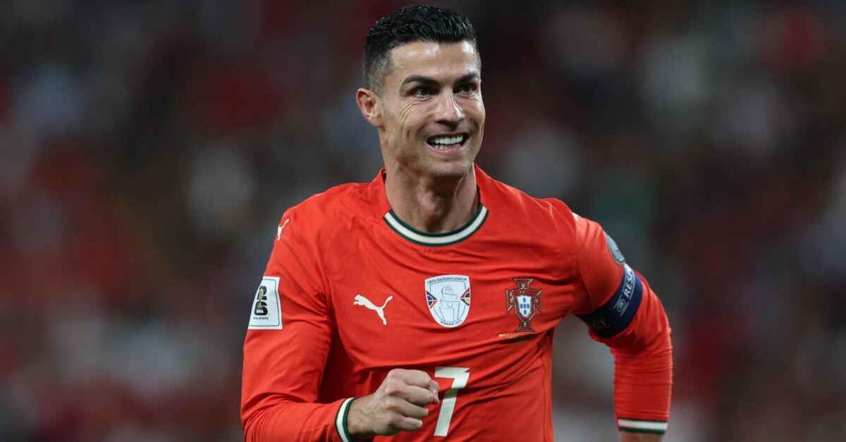 كريستيانو رونالدو يتدخل شخصيًا ويطلب من نجم البرتغال تجاهل برشلونة.. وريال مدريد يصبح الوجهة الأقرب للصفقة المنتظرة!