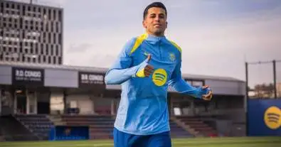 ضحية جديدة في كامب نو.. برشلونة يفتح الباب أمام رحيل موهبة كبيرة لحسم صفقة كانسيلو بطلب مباشر من فليك