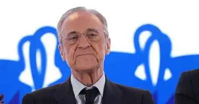 فلورنتينو بيريز يُفجر مفاجأة الموسم.. صفقة تاريخية بقيمة تتجاوز 200 مليون يورو قد تُغير مستقبل ريال مدريد بالكامل!