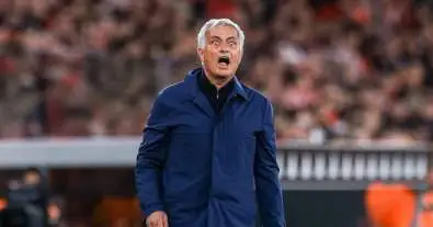 مورينيو يضع خطة شاملة لإعادة تشكيل ريال مدريد.. 4 أسماء كبيرة مهددة بالمغادرة
