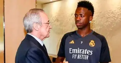 صدمة في ريال مدريد.. فينيسيوس يضع فلورنتينو بيريز أمام خيارين فقط ومورينيو يستعد لقرار حاسم
