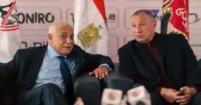 توتر مفاجئ بين الأهلي والبنك الأهلي.. وحسين لبيب يُنقذ الخطيب ويمنح الأهلي هدية العمر!