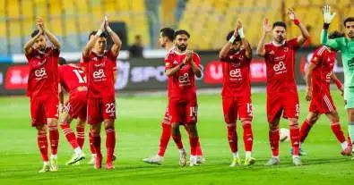 الأهلي يحسم قرارًا مفاجئًا بشأن أحد حراسه.. ويغلق صفقة هجومية جديدة استعدادًا للموسم الجديد