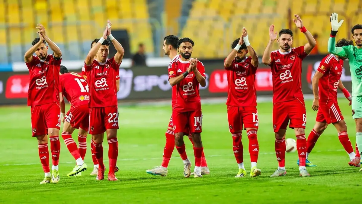 الأهلي يحسم قرارًا مفاجئًا بشأن أحد حراسه.. ويغلق صفقة هجومية جديدة استعدادًا للموسم الجديد