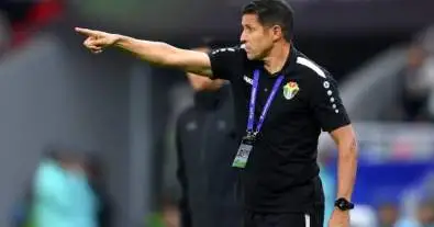 الأهلي يفاجئ نجمين بالرحيل.. وعموتة يطلب صفقة أجنبية بعد تقرير فني حاسم