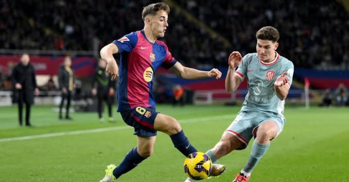 برشلونة لا يستسلم.. جافي يشعل صفقة جوليان ألفاريز وأتلتيكو مدريد يرد بقرار حاسم
