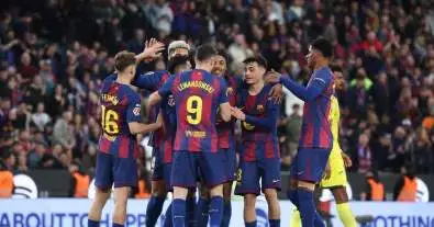 بايرن ميونخ يفاجئ برشلونة بتحرك عاجل لضم أحد أهم نجومه.. ورد اللاعب يحسم الجدل سريعًا
