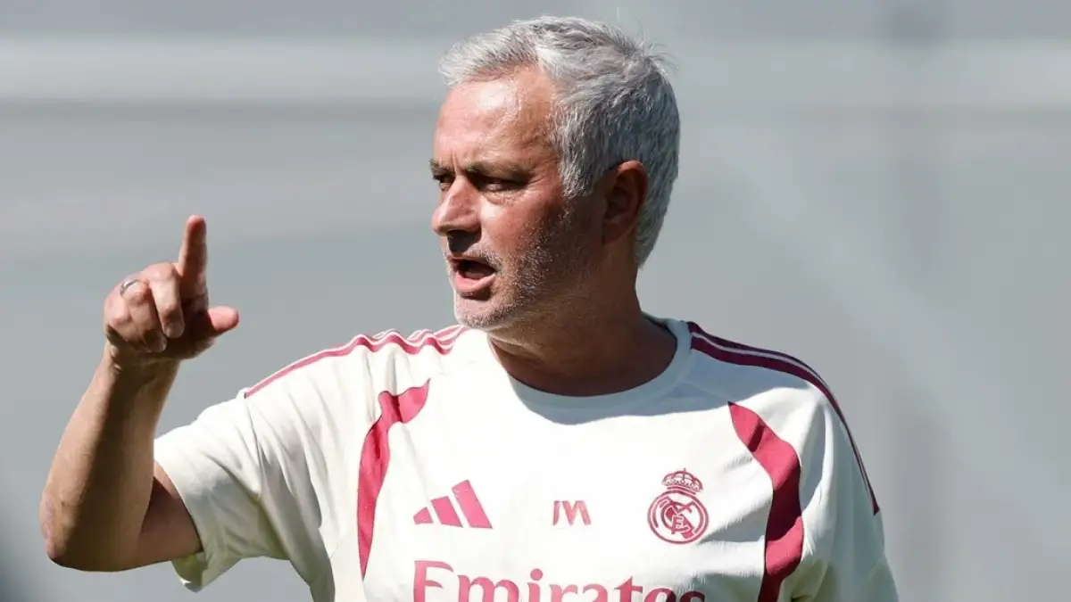 بعد تألقه في كأس العالم.. مورينيو يعيد نجم إسبانيا إلى حسابات ريال مدريد وفلورنتينو يدرس الصفقة