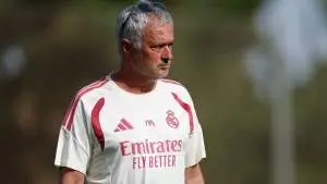 مورينيو يحسم قراره.. نجم ريال مدريد الشاب يحصل على فرصة ذهبية قد تغيّر مستقبله بالكامل