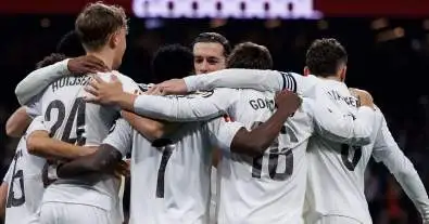 مفاجأة في ريال مدريد.. 4 نجوم فقط خارج قائمة البيع وتقارير تكشف ملامح مشروع مورينيو الجديد