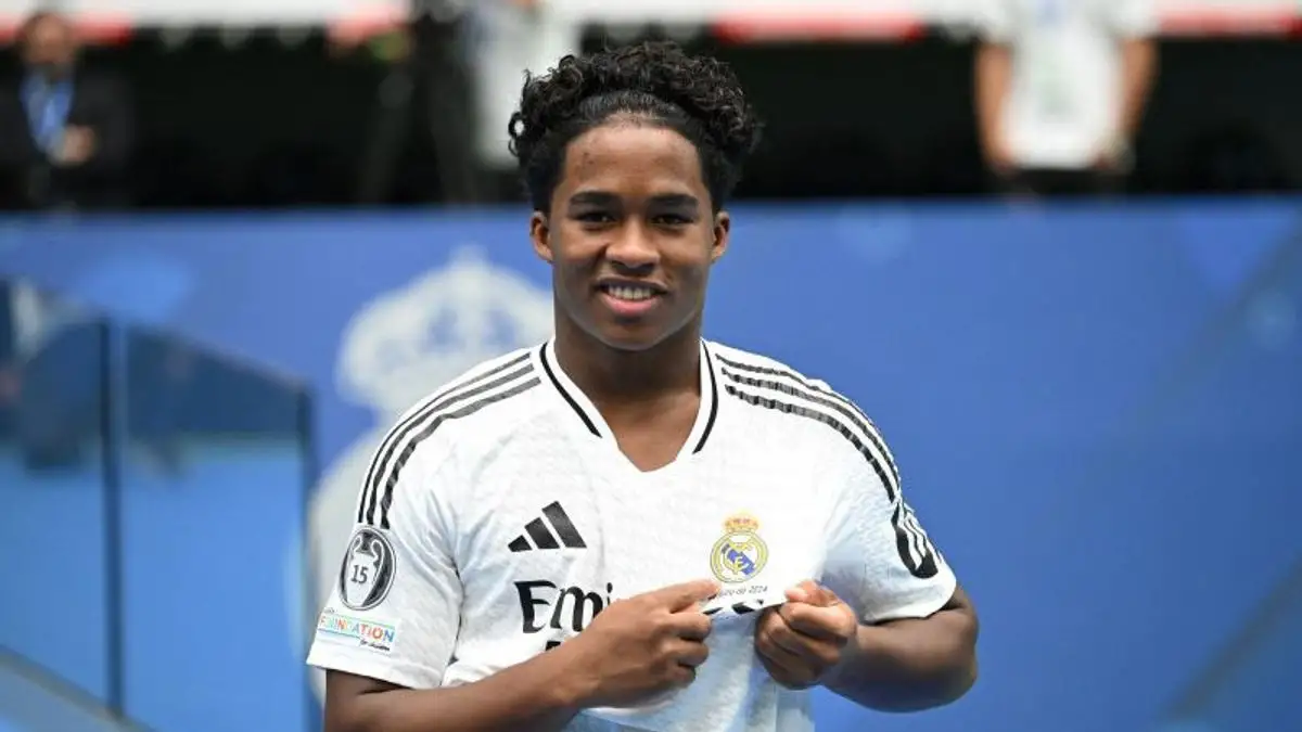ريال مدريد يوافق على رحيل أحد أبرز مواهبه.. وعملاق إنجليزي يقترب من حسم الصفقة