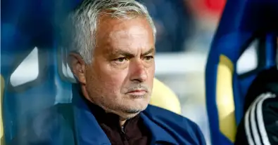 مورينيو يحسم موقفه من ثلاثي ريال مدريد.. ثقة كاملة قبل انطلاق الموسم